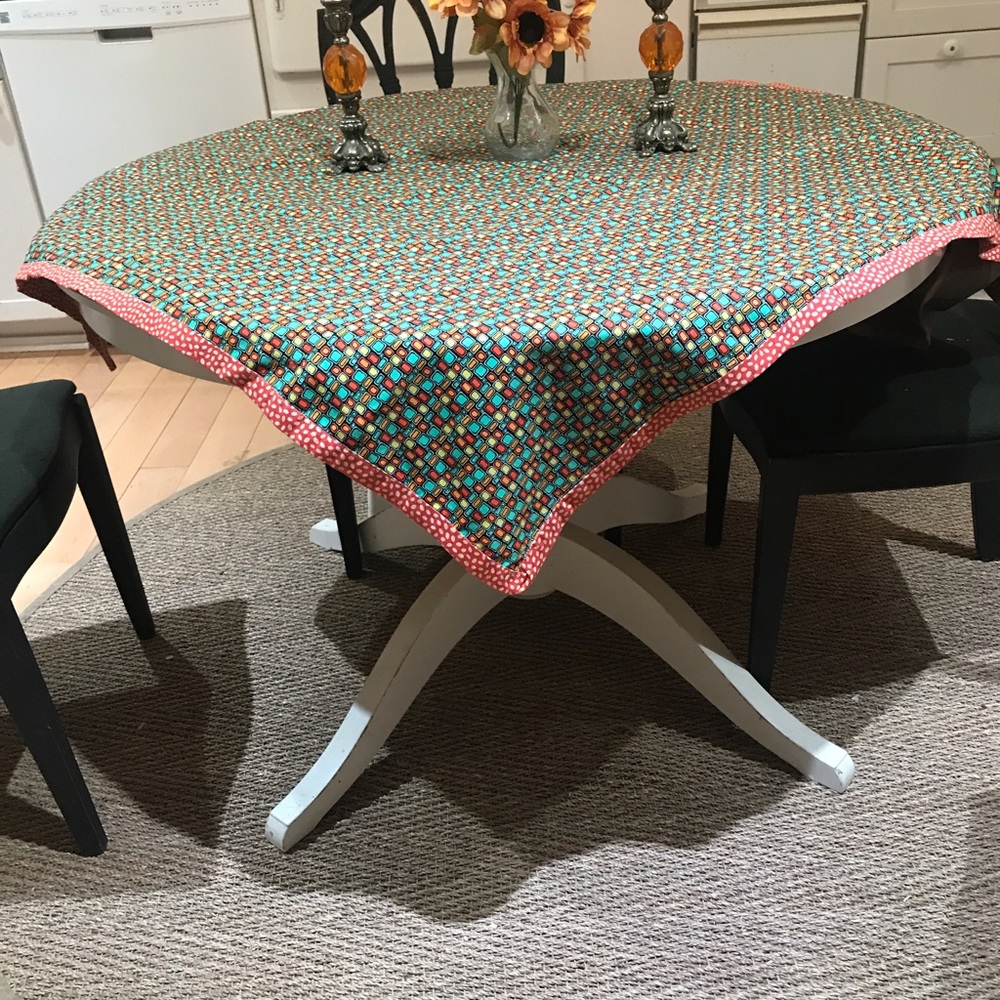 Table Cloth - Picture 2 of 8